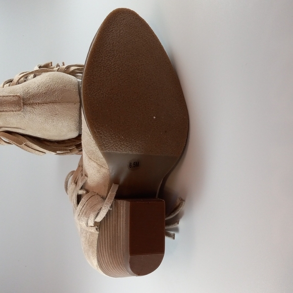 Coconut by Matisse Miranda Ivory Ankle Boots NIB Size 6.5 - Picture 5 of 6